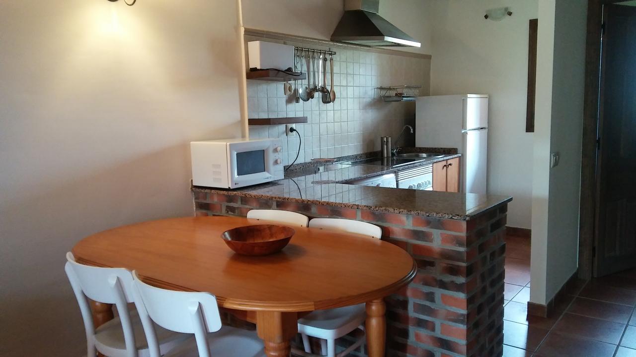 Apartamentos Rurales La Fuente De Bascones Villahormes Ngoại thất bức ảnh